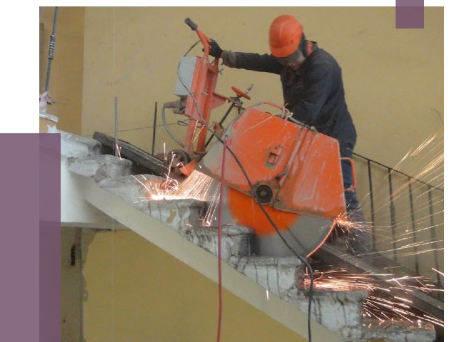 Демонтаж бетонных лестниц в Новокубанске от 4679 руб. за м2 | ПРОЛЁТ-Нкб