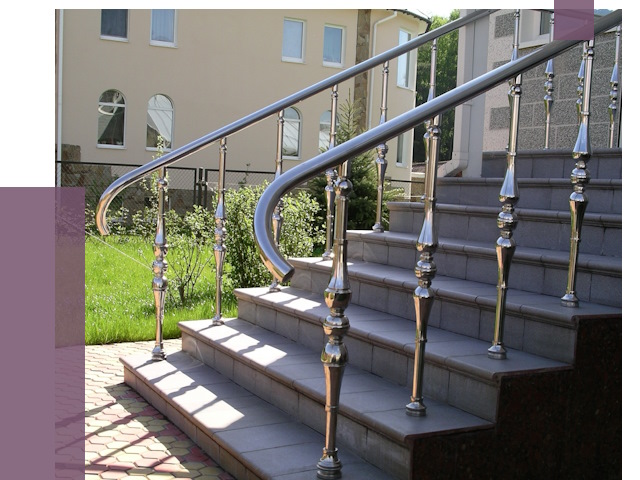 Перила для крыльца в Новокубанске от 10918 руб. — монтаж ПРОЛЁТ-Нкб