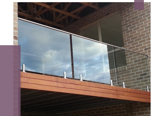 Стеклянные парапеты на крыше и террасе в Новокубанске от 11698 руб. | ПРОЛЁТ-Нкб