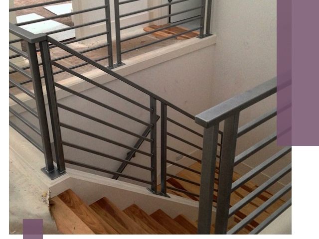 Изготовление поручней из металла и дерева в Новокубанске