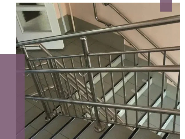 Демонтаж поручней из нержавейки в Новокубанске от 3639 руб.